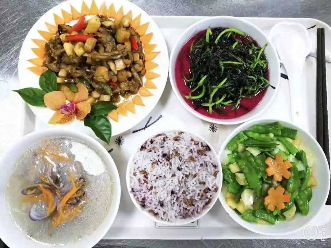 月子餐