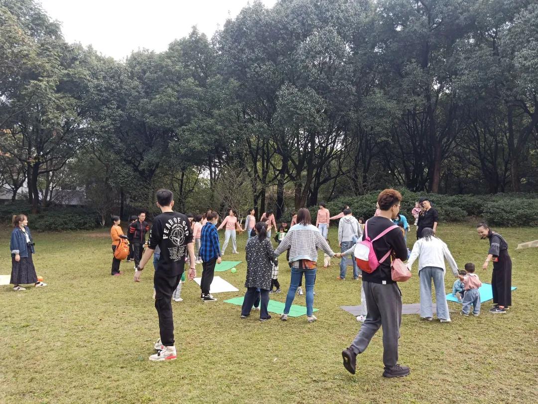 【活动回顾】母婴之家亲子森友会,一场大型草地蹦迪现场!