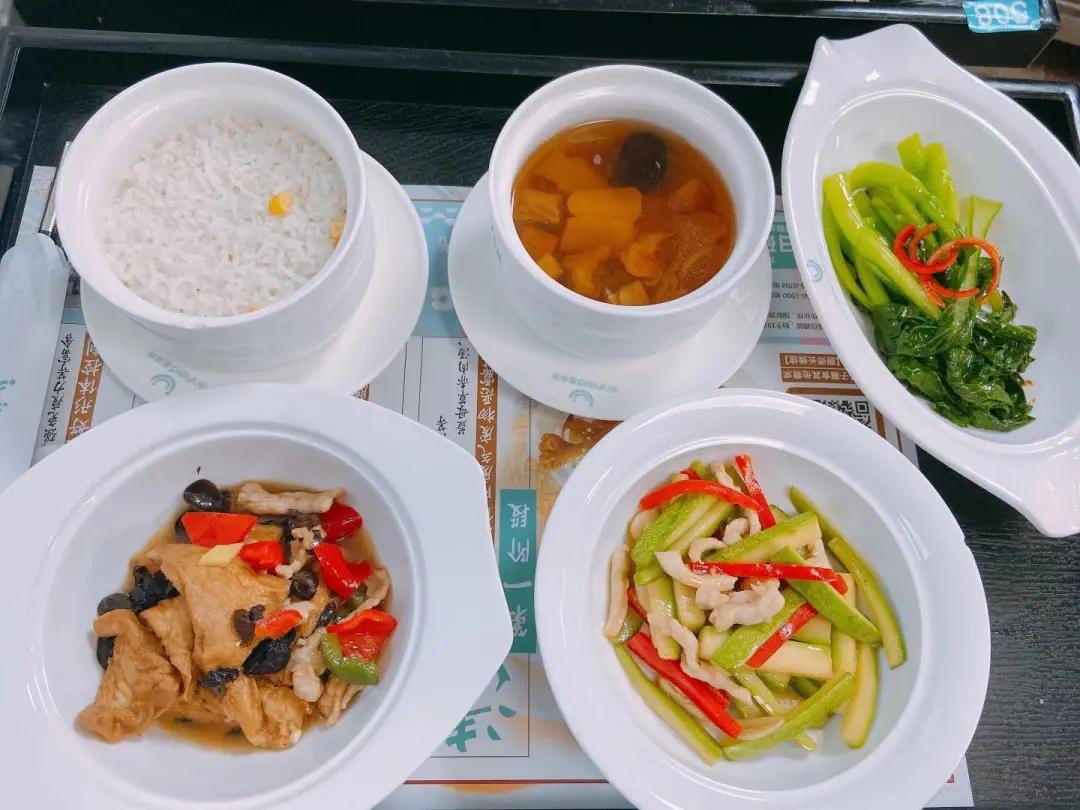你还在吃大鱼大肉的月子餐吗,看看恩菲特的月子餐怎么吃吧